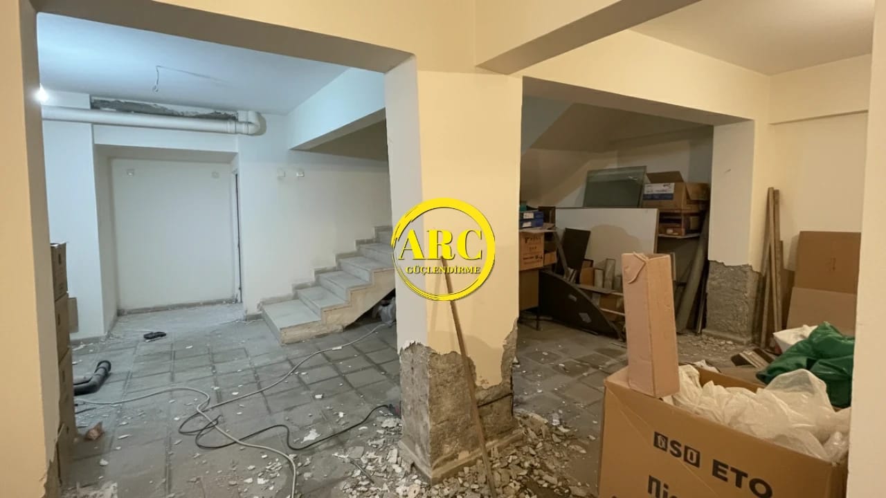 İstanbul'da güçlendirme öncesi riskli bina